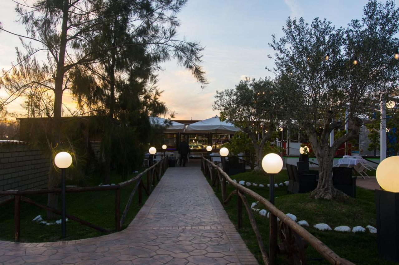 Agriturismo Il Casale ปอนเต กาเลเรีย ภายนอก รูปภาพ